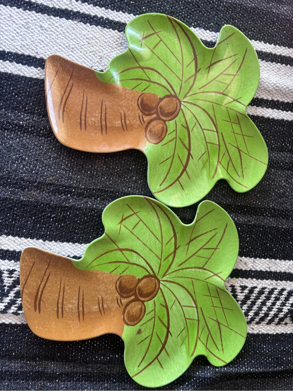 Tropical Palm Tree Snack Dishes - Set of 2